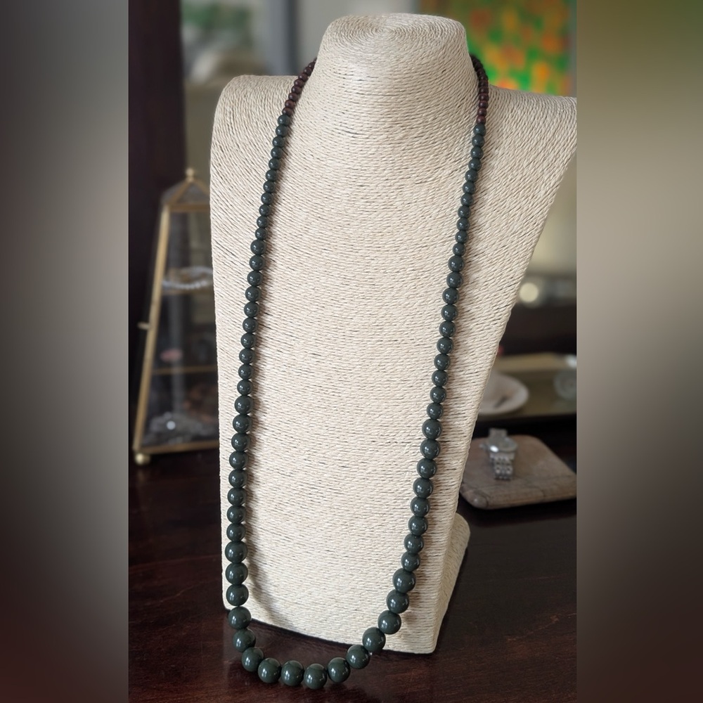 New York & Company Green Beaded Necklace